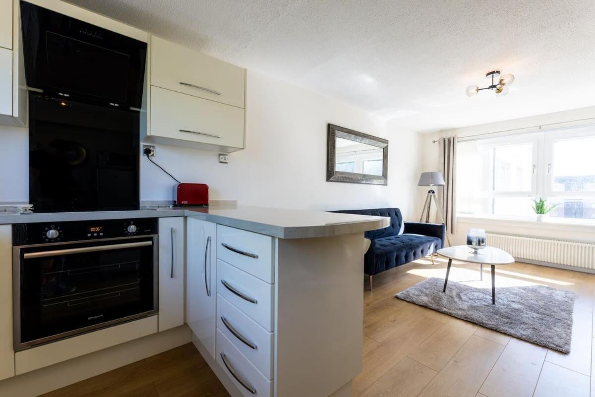 Stunning City Centre 1 Bed With Free Parking Glasgow Bagian luar foto