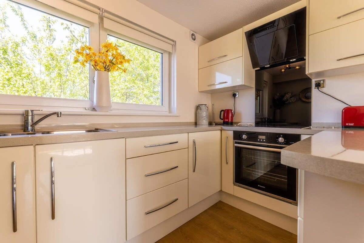 Stunning City Centre 1 Bed With Free Parking Glasgow Bagian luar foto